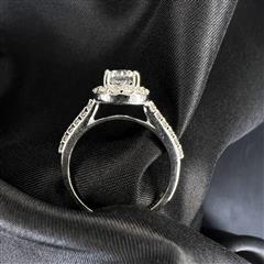 14K WHITE GOLD 1.05CTW DIAMOND HALO ENGAGEMENT RING